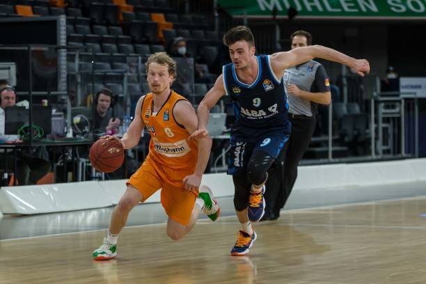 供资金支持 供资金支持