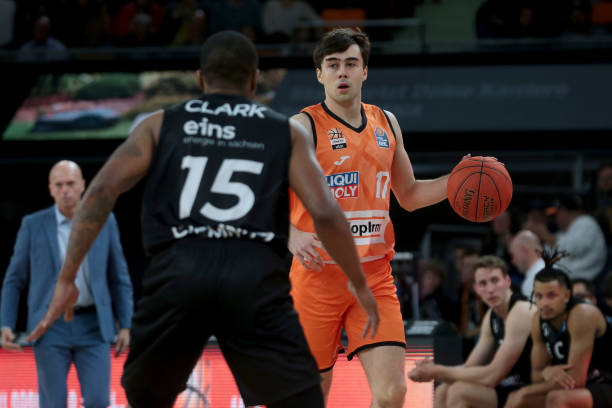 负的关键一 负的关键一