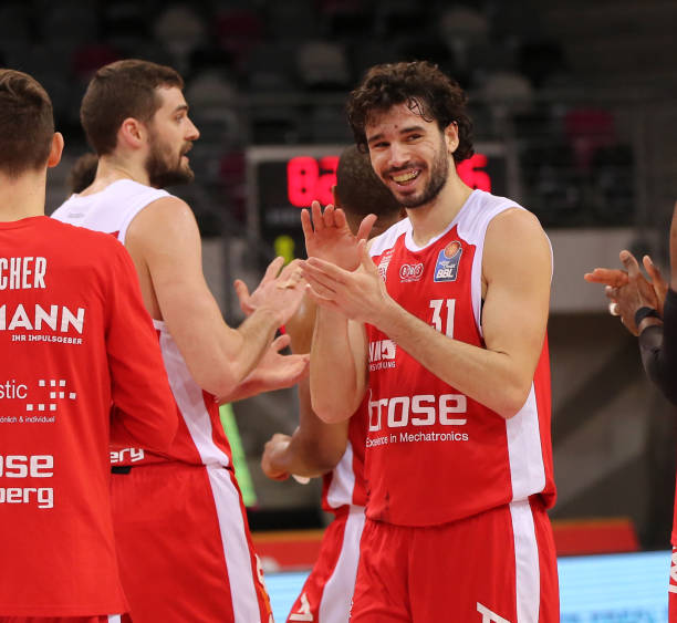 队的进攻多 队的进攻多